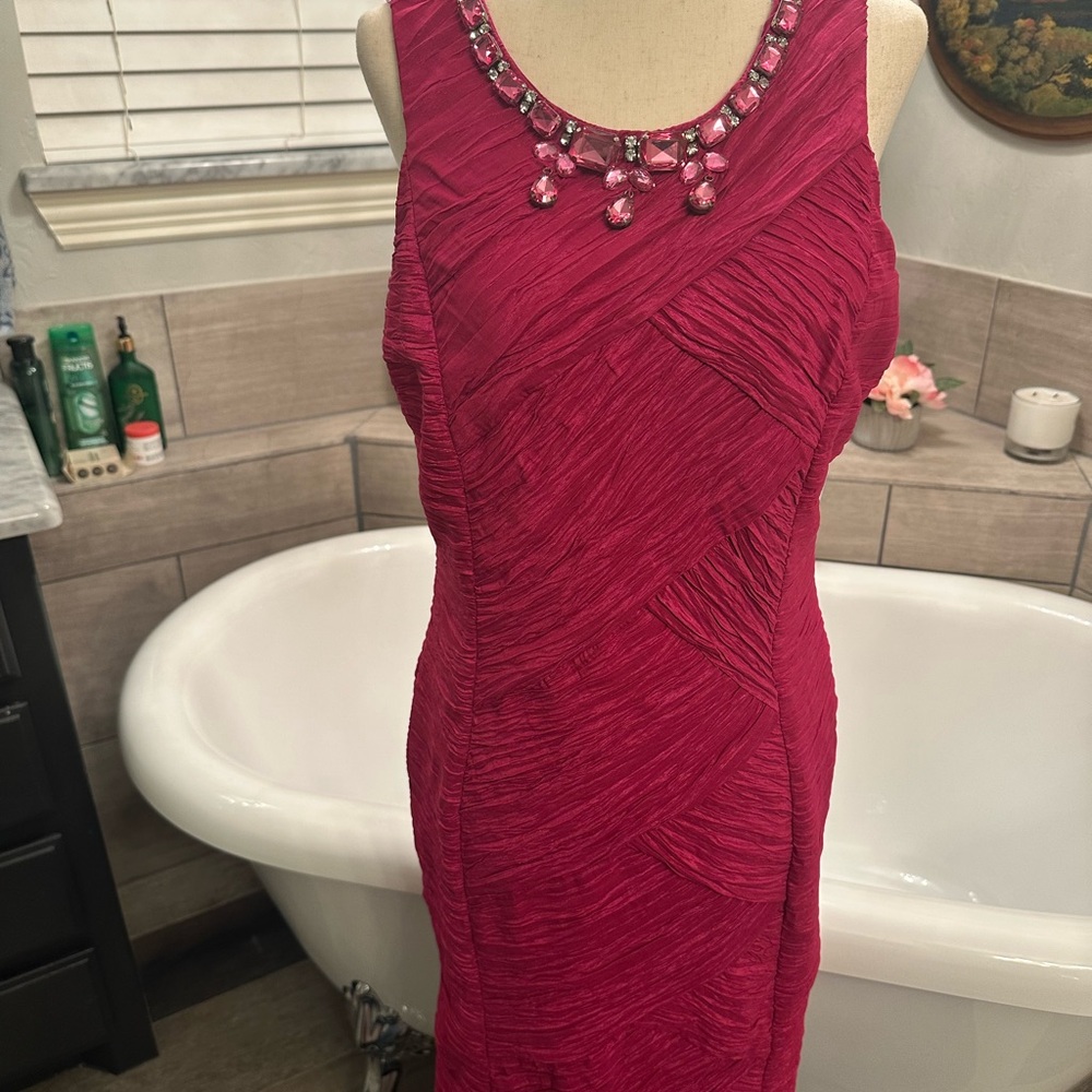 Chic Sleeveless Textured Dress with Embellished Neckline 10